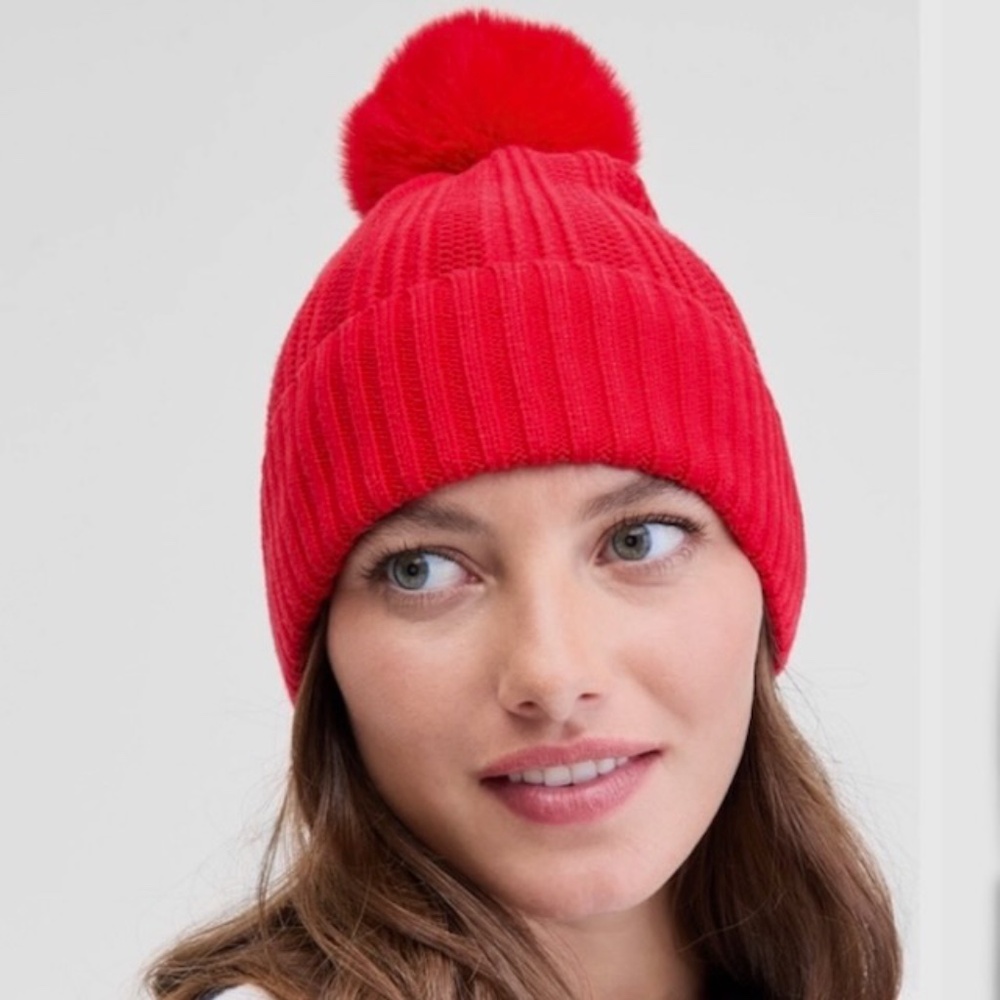 On 34th Rib Knit Beanie NWT and Gift Box
